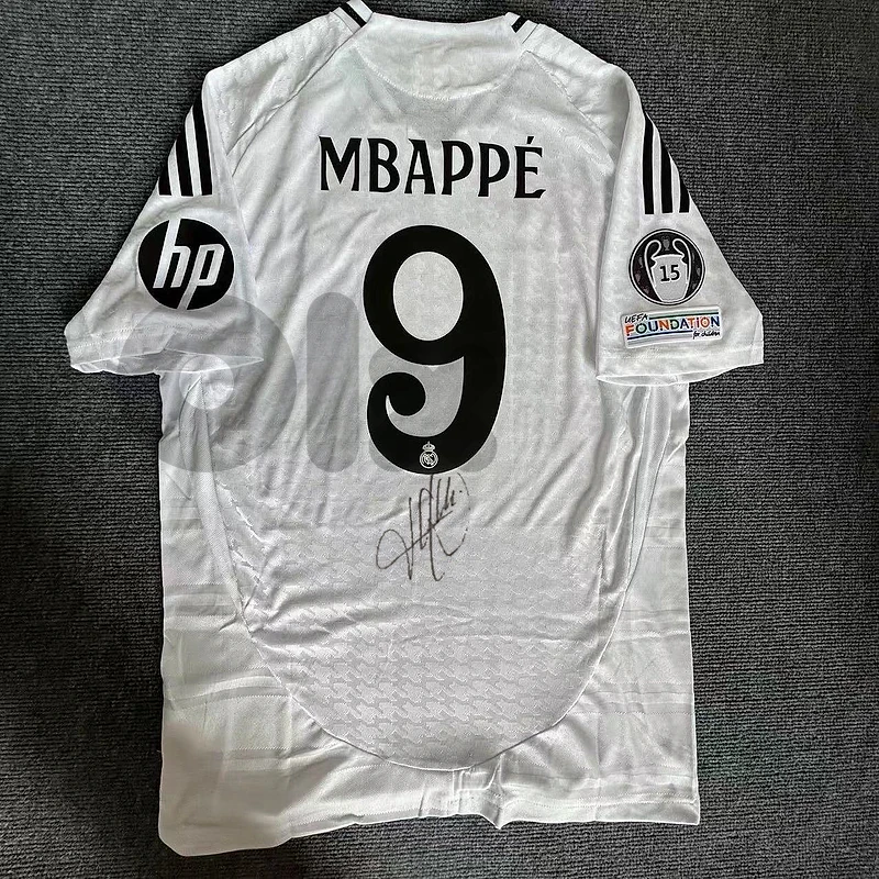 Kylian Mbappé Signed Shirt – Real Madrid 24/25 (Beckett LOA)