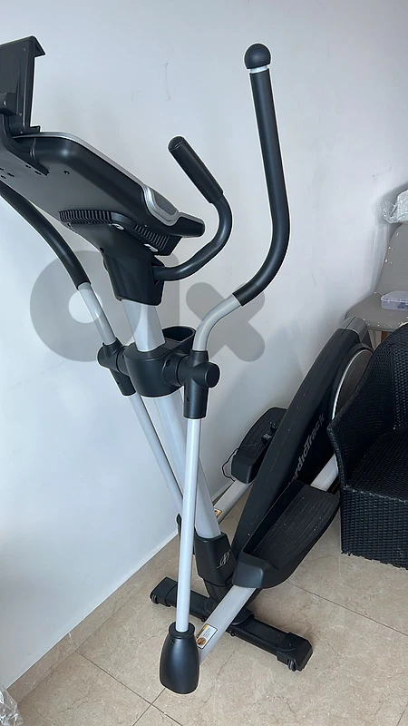 Elliptical cross trainer - Excellent condition
