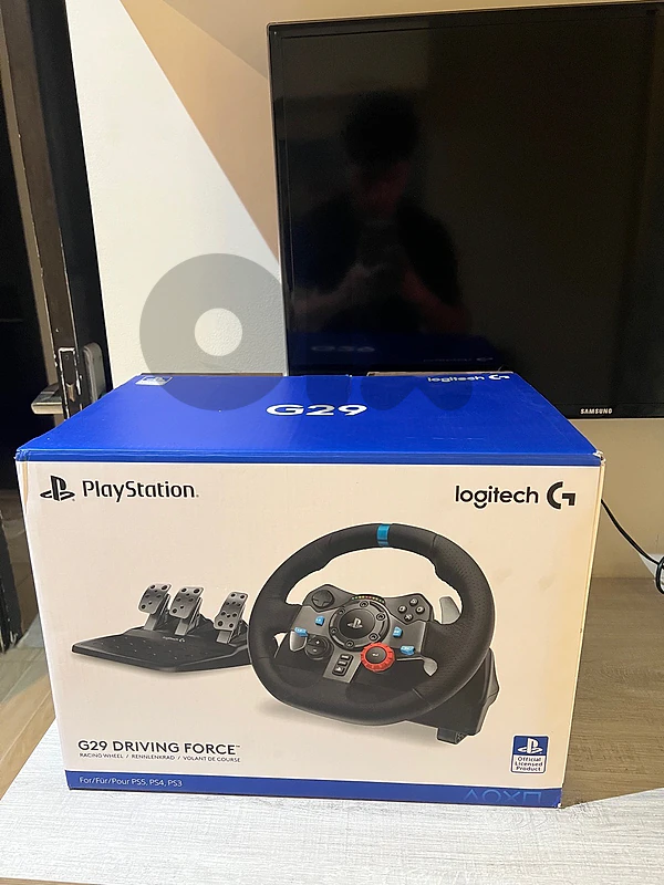 logitech g29 driving wheel for playstaion