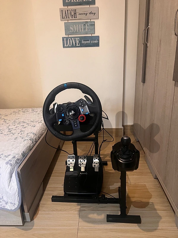 logitech g29 driving wheel for playstaion