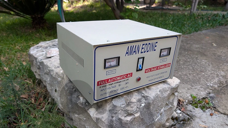 Aman Eddine Automatic AC Voltage Stabilizer 120-260V/220V