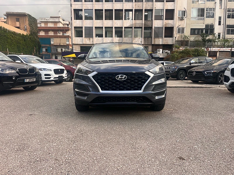 hyundai tucson 2019, super clean, full option.