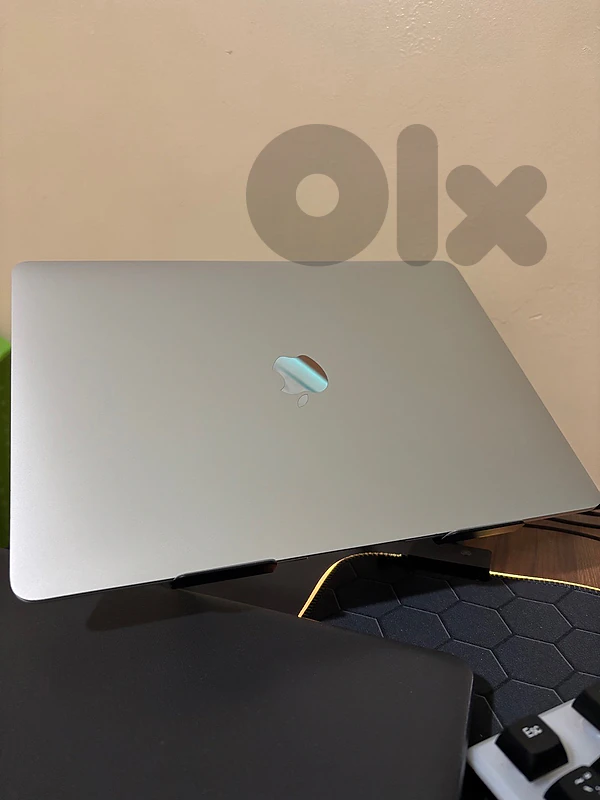 apple mackbook M1