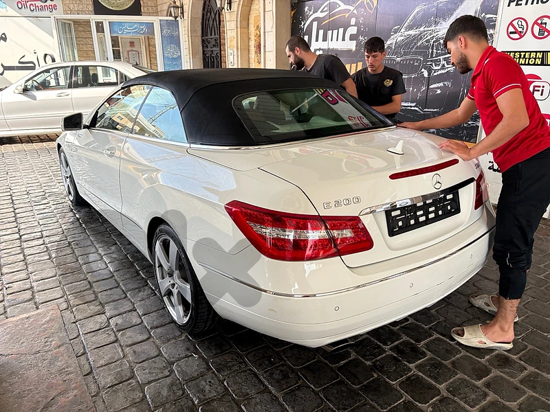 Mercedes-Benz E-Class 2010