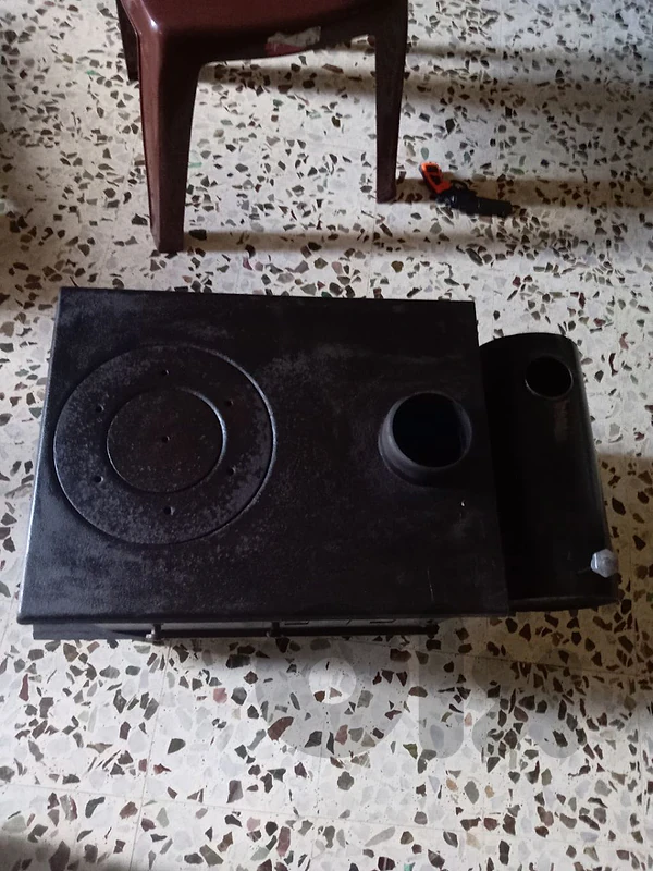 شحيم حفة ٩ الحجل الشارع العام بناية عبد الحليم فواز الطابق الأول