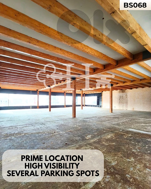 410 SQM Showroom for Rent in Adonis | معرض 410 م² للإيجار في أدونيس