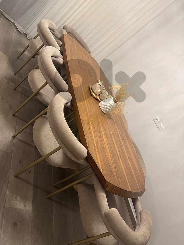Dining table with 8 chairs