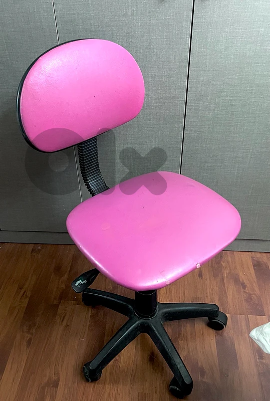 Pink Desk Chair with Wheels