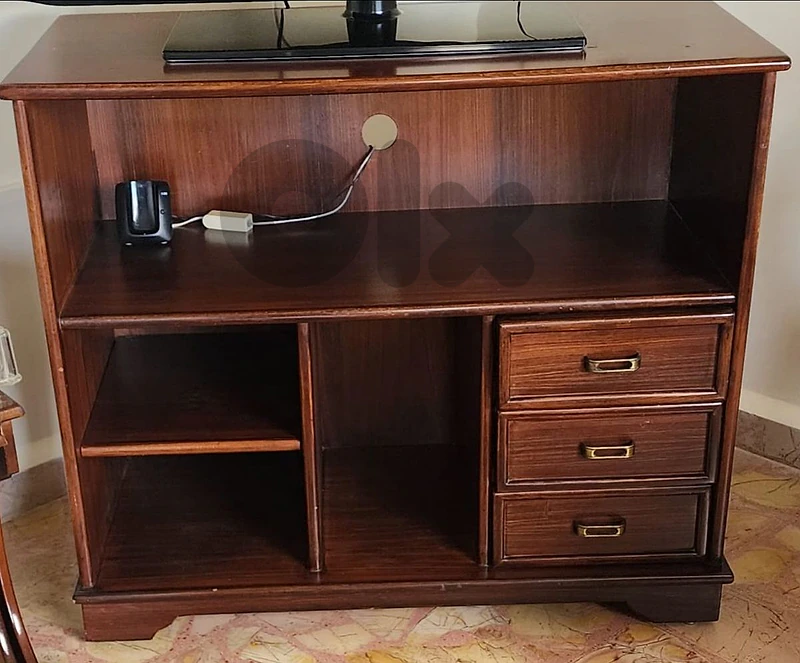 Tv cabinet