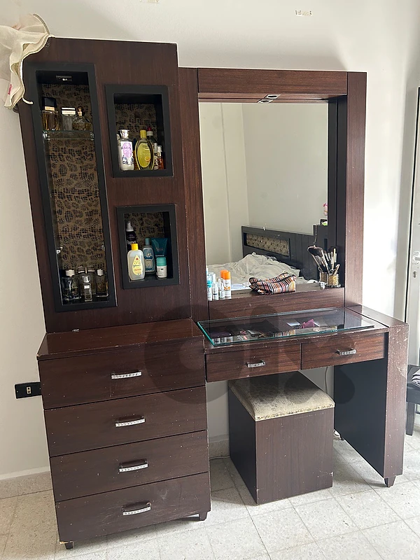 bedroom Cobra