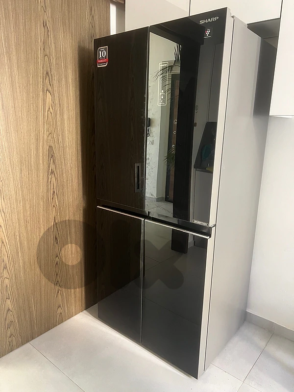 sharp refrigerator like new