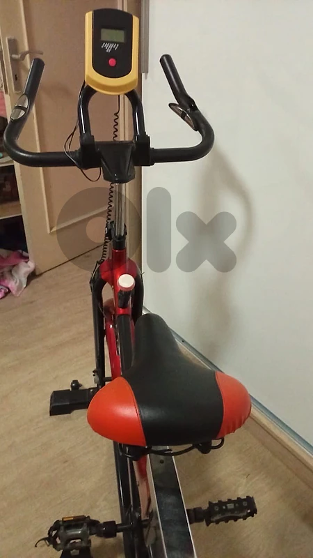 spinning exercise bike