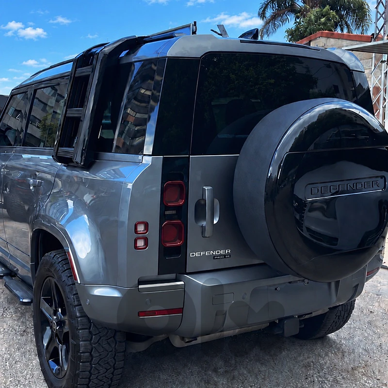 Land Rover Defender 2020 P400 SE Clean Title Land Rover Defender 2020 P400 SE Clean Title
