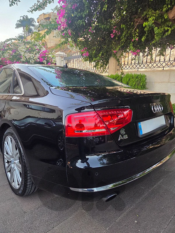 Audi A8 2011