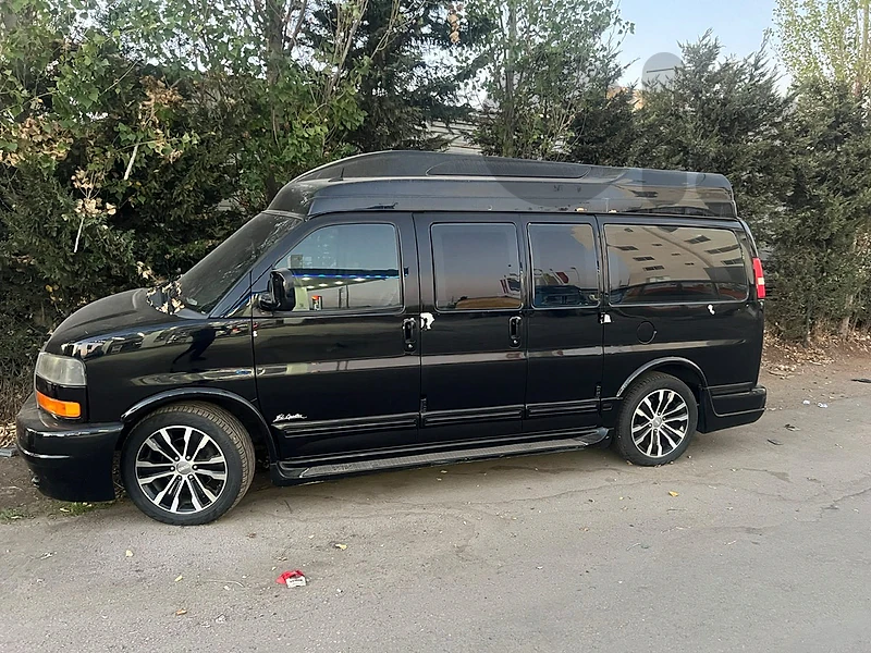 GMC Savana 2014 presidential