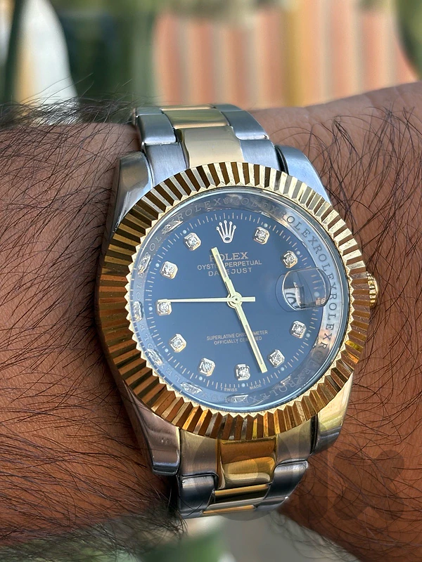 Rolex Datejust – Two-Tone Gold & Silver | Black Diamond-Style Dial Rolex Datejust – Two-Tone Gold & Silver | Black Diamond-Style Dial