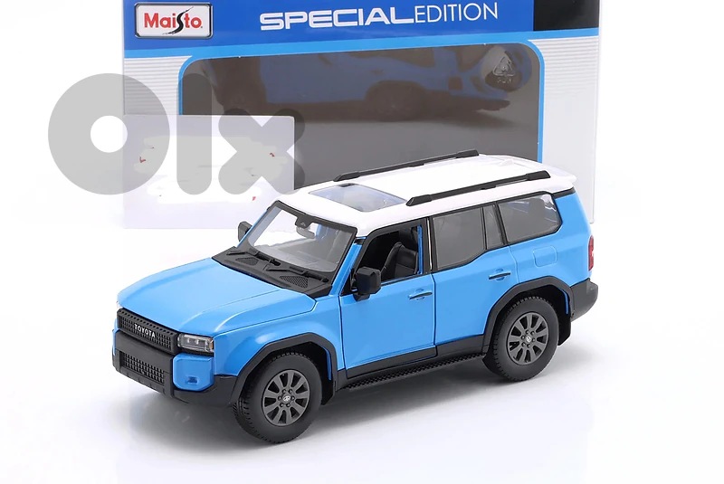 2024 Toyota Land Cruiser diecast car model 1;24