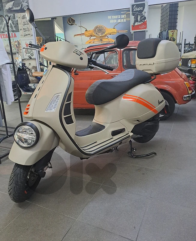 Italian Vespa 310 cc GTV 2025