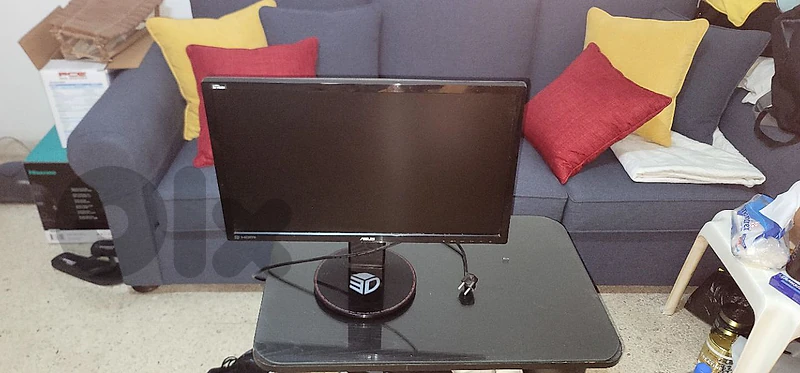 Asus Gaming monitor 24" screen high resolution very good condition