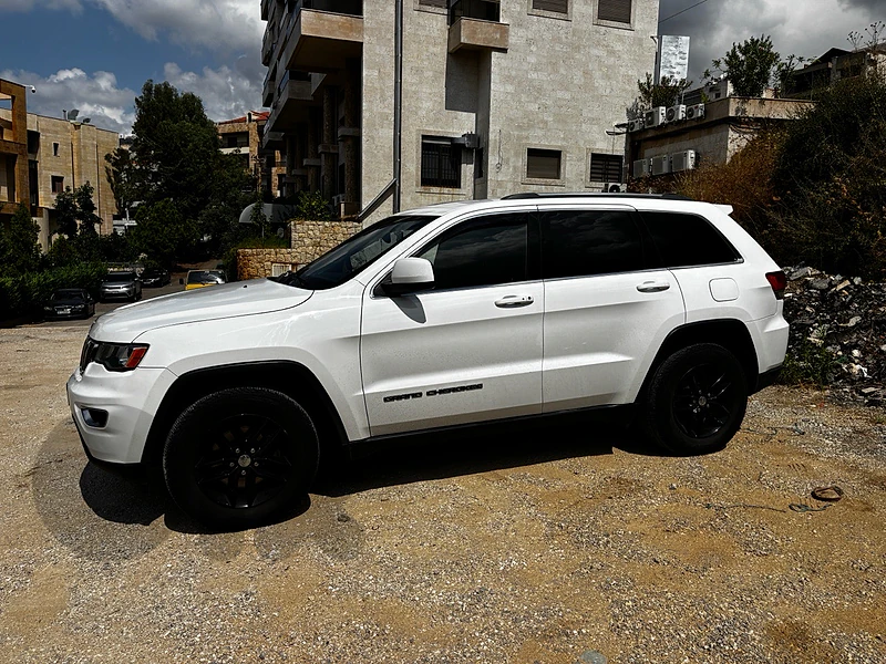 Jeep Grand Cherokee 2018 Laredo plus