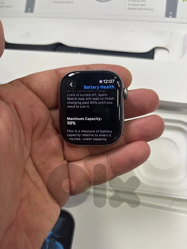 Apple watch space gray Series 11 46 mm