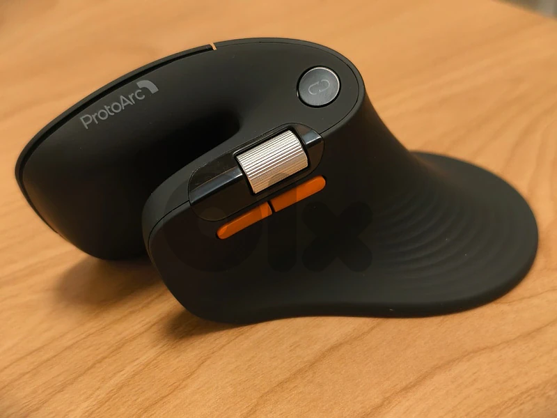 ProtoÁrc em11 Pro (professional vertical mouse)
