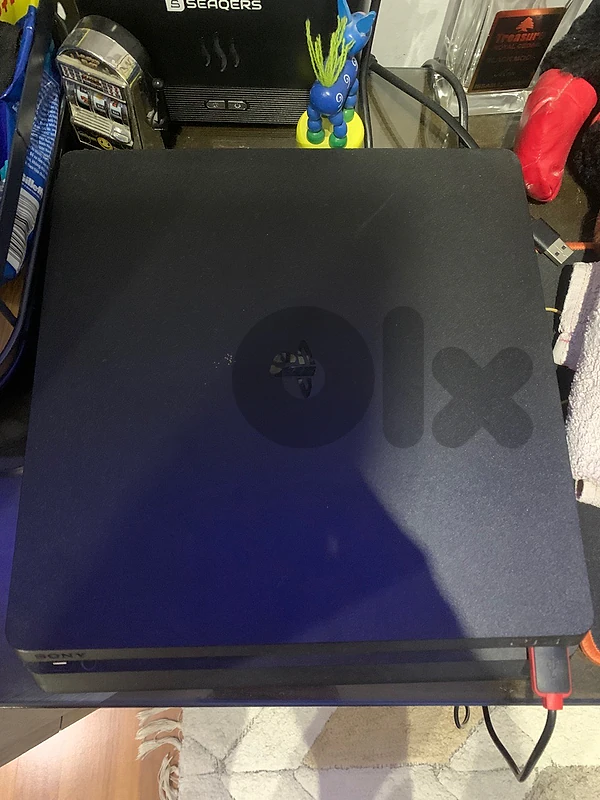 playstation 500 gb + accessories bas 130 eza btejo bte5douwa lyom