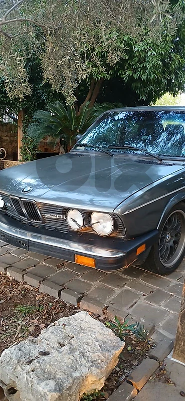 BMW 5 series E 12