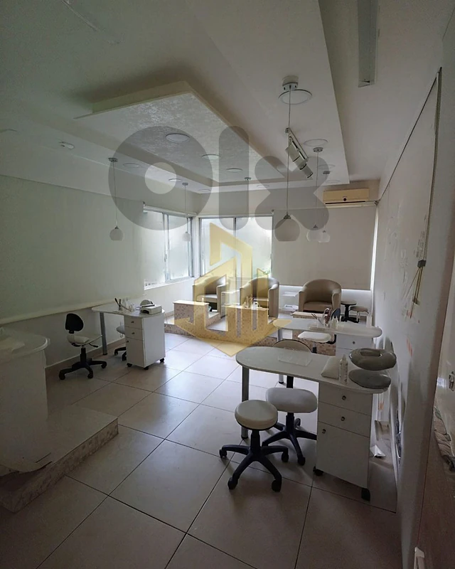 Shop for Sale in Badaro متجر للبيع في بدارو