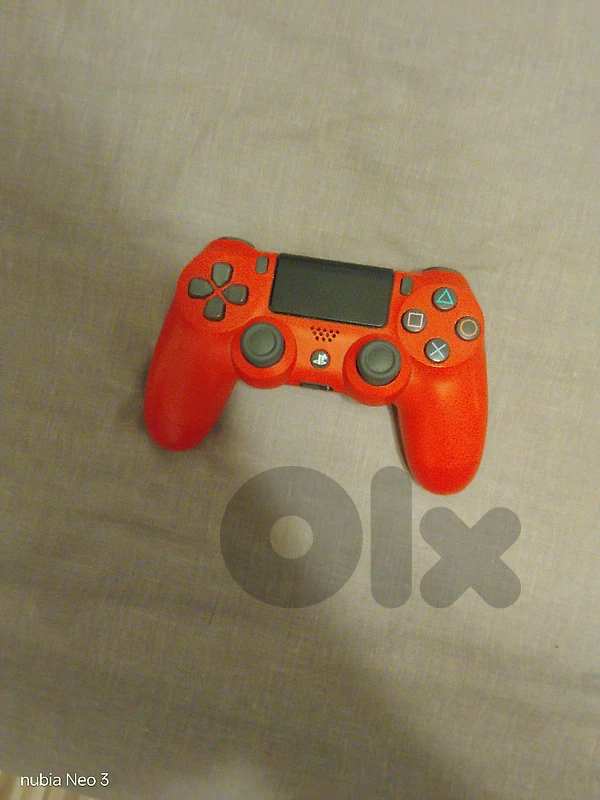 PS4 controller