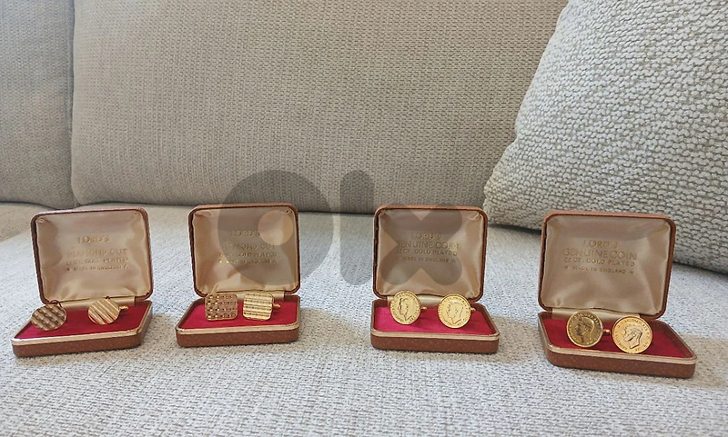 vintage 22 CT gold plated buttons antique since 1960  قديم