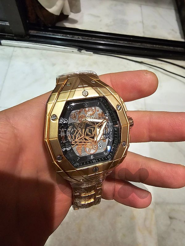 Gorgeous Hublot Spider, Gold tone Gorgeous Hublot Spider, Gold tone