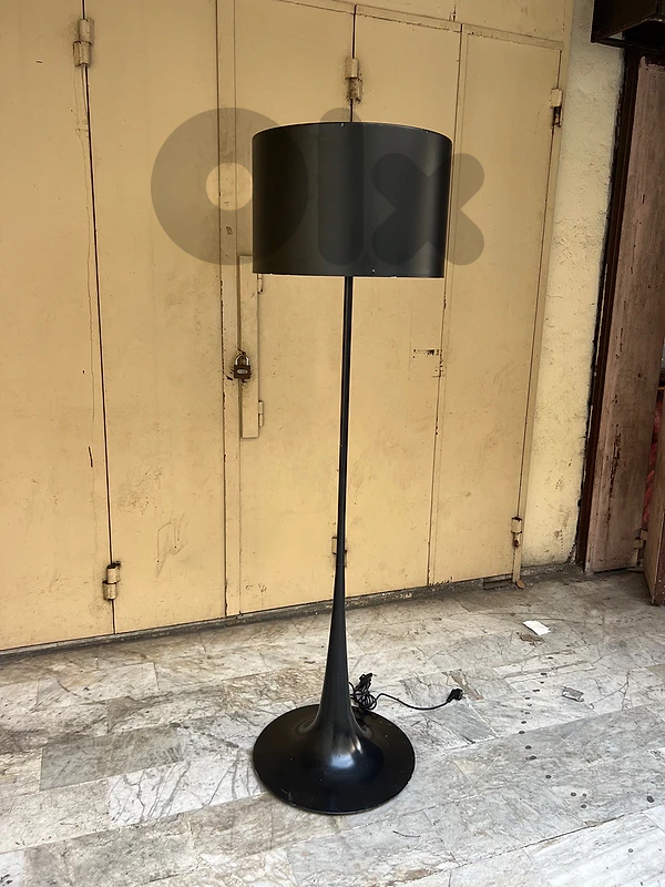 Jaquar black floor lamp with aluminium shade for modern لمبادير