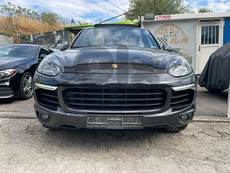 Porsche cayenne S V6 2015  luxury package source company one Owner