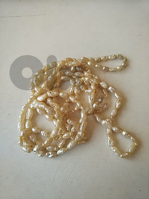 Rice pearls strand - Not Negotiable