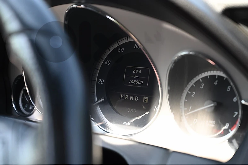 Mercedes-Benz E-Class 2012 coupe, full option Mercedes-Benz E-Class 2012 coupe, full option