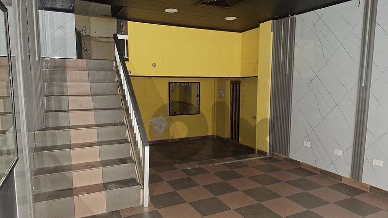 Shop for Sale in Achrafieh | Ghofrayel Street محل للبيع في الأشرفية