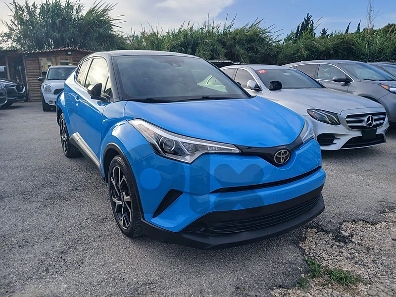 Toyota C-HR 2019 xle Toyota C-HR 2019 xle