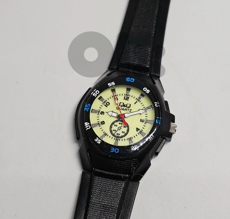 10$ ​Q&Q Quartz Water Resistant 10BAR Black Resin Men's Watch