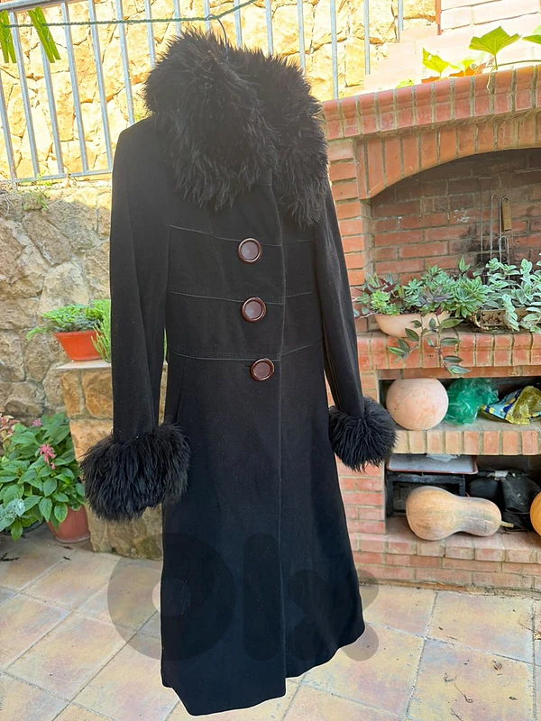 Kashmir coat