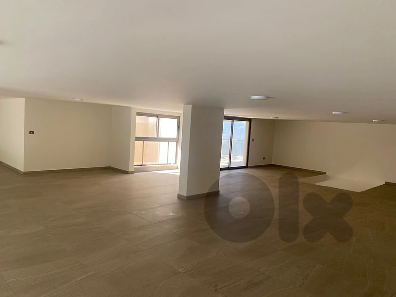 Mansourieh - Showroom For Sale