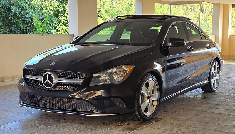 MERCEDES-BENZ CLA250 2018 4MATIC !! CLEAN CARFAX!!
