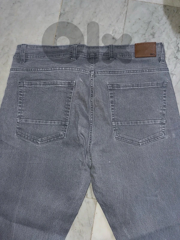 RIO jeans grey size 36 slim brand new