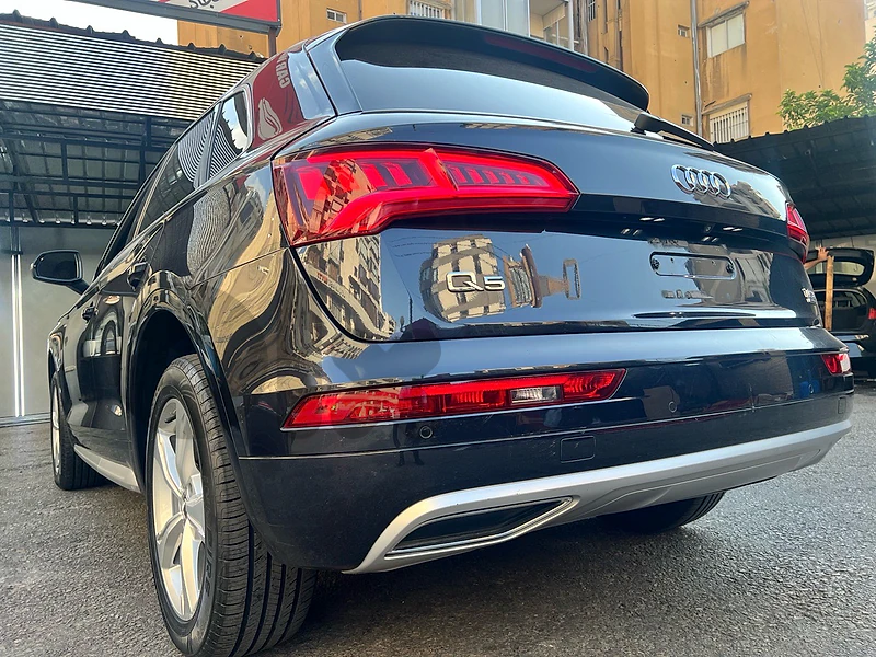 Audi Q5 2018 03088250