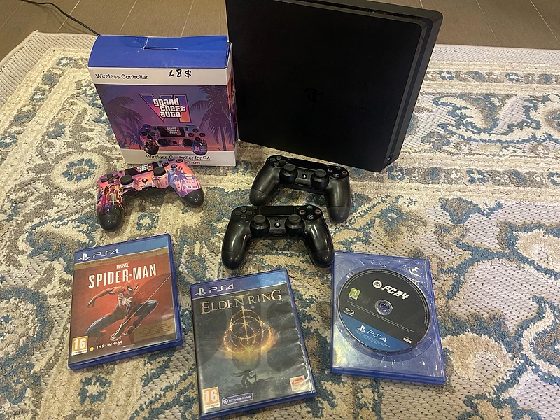 PS4  بلايستيشن فور