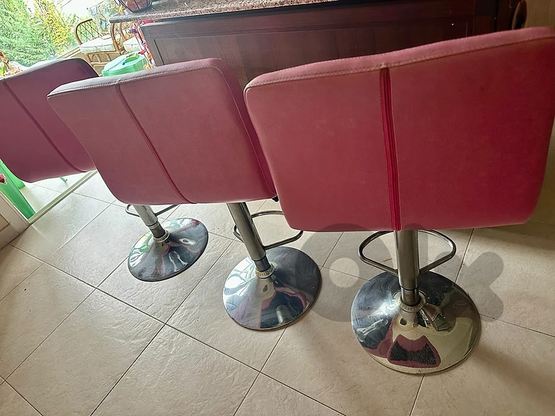 Bar chair