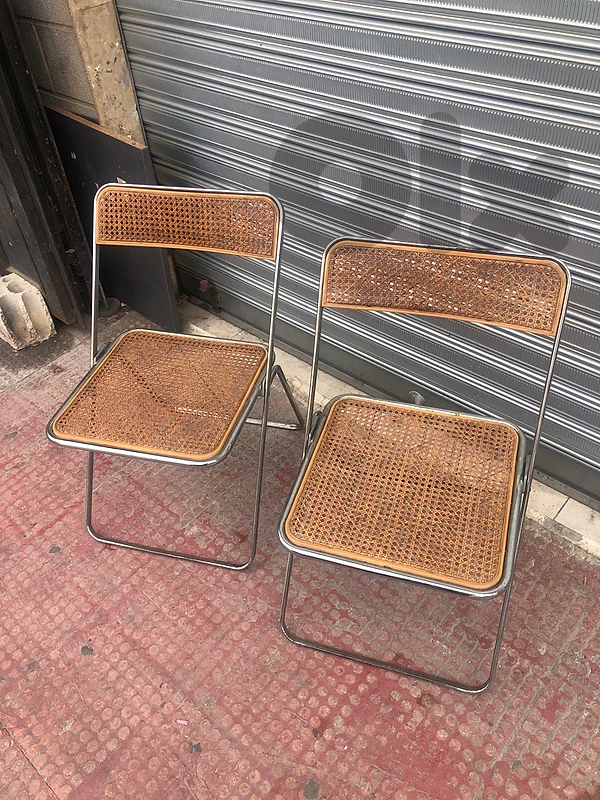 2 vintage chrome rattan foldable chairs , 100$