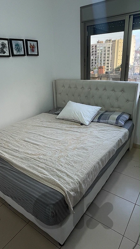 bed & mattress 160 cm تخت و فرشة منجد ١٦٠