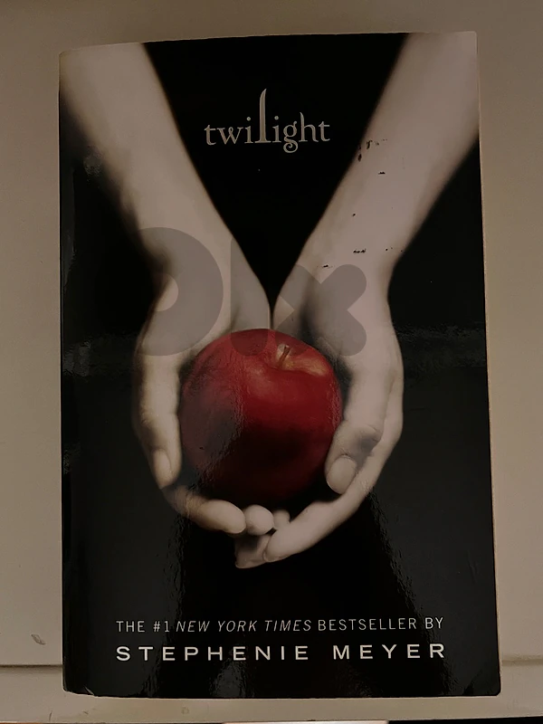 Twilight Saga — Twilight + New Moon | English Books