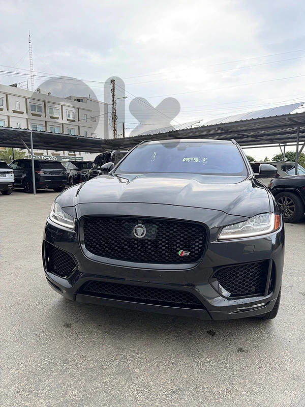 Jaguar F-Pace 2018 S Clean Carfax Jaguar F-Pace 2018 S Clean Carfax